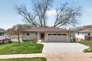 1561 11th Ave NE, Rochester, MN 55906 - Photo 37