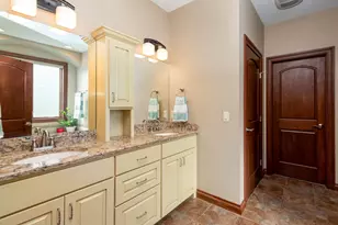 105 Viking Ct, Mankato, MN 56001 - Photo 13