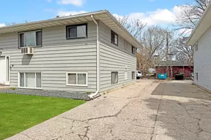 1106 18th St S, Moorhead, MN 56560 - Photo 5