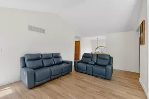 6440 Pagel Ln SE, Rochester, MN 55904 - Photo 7