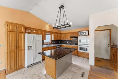 8568 Chanhassen Hills Drive S, Chanhassen, MN 55317 - Photo 9