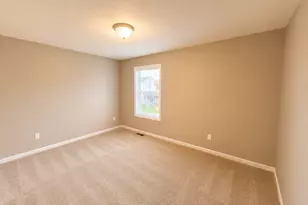 4364 Corn Silk Ln, Woodbury, MN 55129 - Photo 5