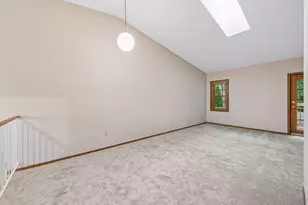 7325 Bren Ln, Eden Prairie, MN 55346 - Photo 11