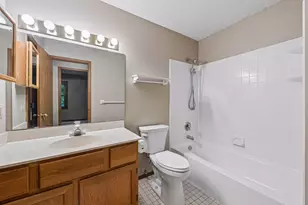 7325 Bren Ln, Eden Prairie, MN 55346 - Photo 19