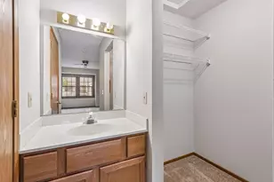 7325 Bren Ln, Eden Prairie, MN 55346 - Photo 17