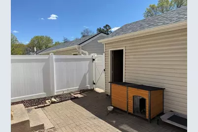 7616 Hampshire Avenue N, Brooklyn Park, MN 55428 - Photo 3