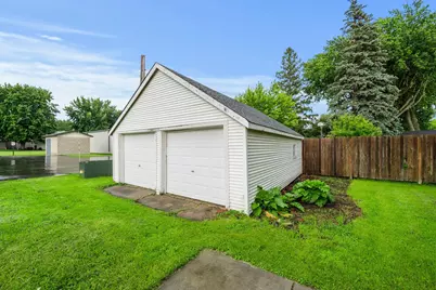 305 Main Street E, New Prague, MN 56071 - Photo 3