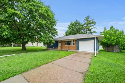 305 Main Street E, New Prague, MN 56071 - Photo 9