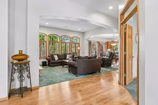 8167 Enclave Rd, Woodbury, MN 55125 - Photo 9