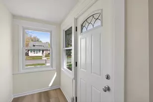 1627 Thomas Ave N, Minneapolis, MN 55411 - Photo 9