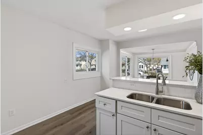 1627 Thomas Avenue N, Minneapolis, MN 55411 - Photo 3