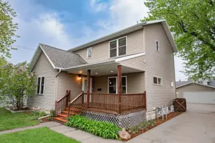 1172 W 4th St, Winona, MN 55987 - Photo 3