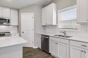 8261 Saddle Trl, Woodbury, MN 55129 - Photo 41