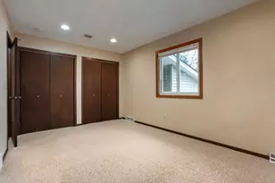 9308 Russell Ave S, Bloomington, MN 55431 - Photo 15