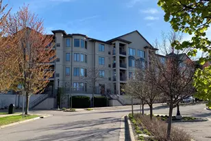 5275 Grandview Square, Edina, MN 55436 - Photo 1