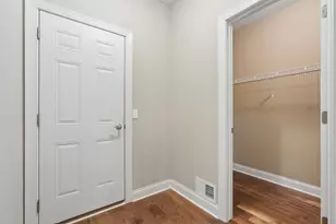 10601 Watersedge Ln, Woodbury, MN 55129 - Photo 21