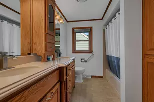 615 5th Ave SW, Hutchinson, MN 55350 - Photo 7