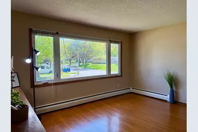 1621 40th Street NW, Rochester, MN 55901 - Photo 3