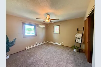 1621 40th Street NW, Rochester, MN 55901 - Photo 17