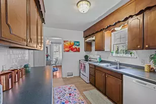 848 Larpenteur Ave W, Saint Paul, MN 55113 - Photo 9