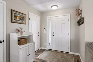 910 Emily Ct NE, Montgomery, MN 56069 - Photo 3