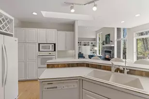 10605 54th Ave N, Plymouth, MN 55442 - Photo 15