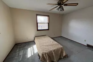 804 Crocker Ave S, Thief River Falls, MN 56701 - Photo 23