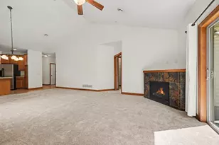 2318 Olivia Ct E, Maplewood, MN 55119 - Photo 9