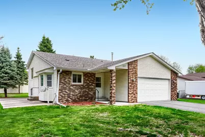 711 Cope Avenue W, Roseville, MN 55113 - Photo 1