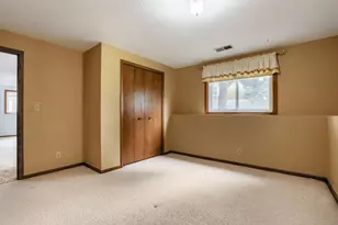 711 Cope Ave W, Roseville, MN 55113 - Photo 23