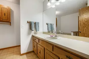 711 Cope Ave W, Roseville, MN 55113 - Photo 21