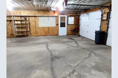 911 Hamilton Avenue NE, Red Lake Falls, MN 56750 - Photo 25