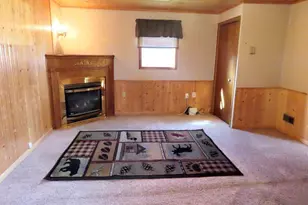 911 Hamilton Ave NE, Red Lake Falls, MN 56750 - Photo 3