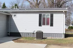 911 Hamilton Ave NE, Red Lake Falls, MN 56750 - Photo 23