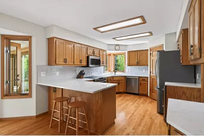 17134 Jonathan Court, Lakeville, MN 55044 - Photo 9