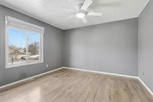 2115 Marquis Rd, Golden Valley, MN 55427 - Photo 21