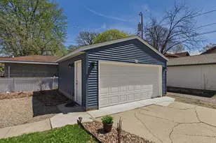 1692 Stanford Ave, Saint Paul, MN 55105 - Photo 9