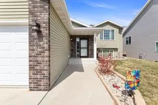6089 55th Avenue South, Fargo, ND 58104 - Photo 3