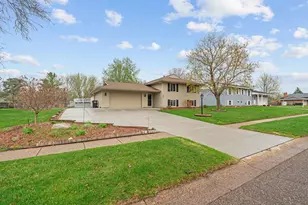 803 Newell Dr, Apple Valley, MN 55124 - Photo 3