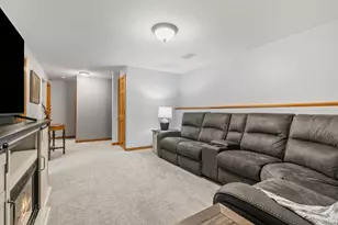 803 Newell Dr, Apple Valley, MN 55124 - Photo 29