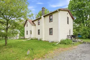 900 & 902 N Hamilton St, Saint Croix Falls, WI 54024 - Photo 3