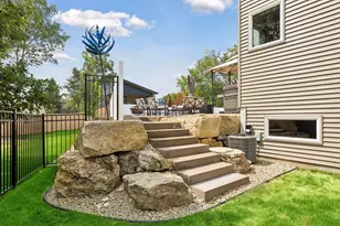 13694 Grafton Ct, Apple Valley, MN 55124 - Photo 9