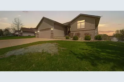 2505 Hulett Court, Faribault, MN 55021 - Photo 3