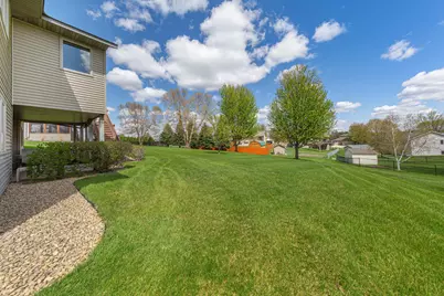 2505 Hulett Court, Faribault, MN 55021 - Photo 5