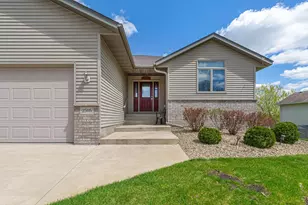2505 Hulett Ct, Faribault, MN 55021 - Photo 1