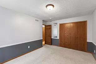 9367 Nesbitt Rd, Bloomington, MN 55437 - Photo 19