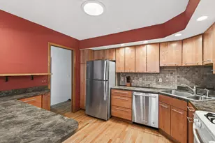9367 Nesbitt Rd, Bloomington, MN 55437 - Photo 13