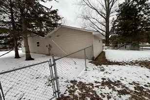 120 E Center Ave, McGregor, MN 55760 - Photo 5