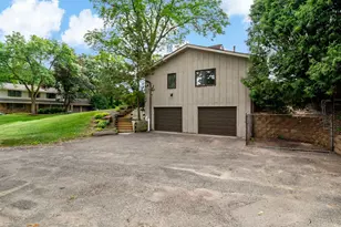 15024 Highland Trail, Minnetonka, MN 55345 - Photo 23