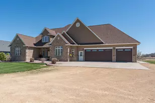 22643 Oriole Cir, Madison Lake, MN 56063 - Photo 3